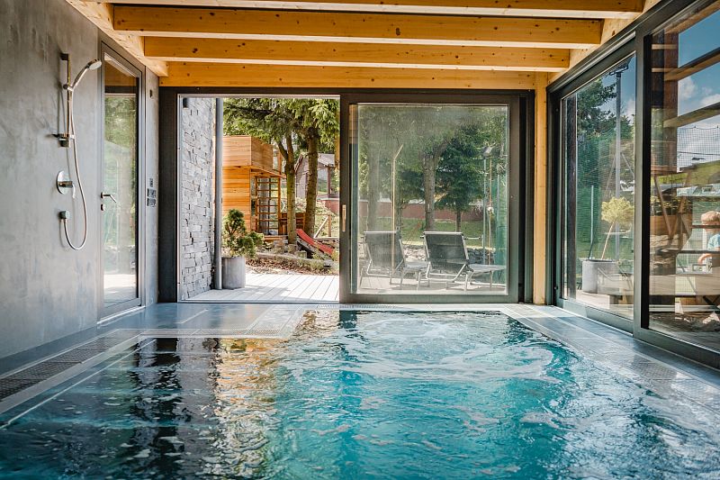 Heated swimming pool